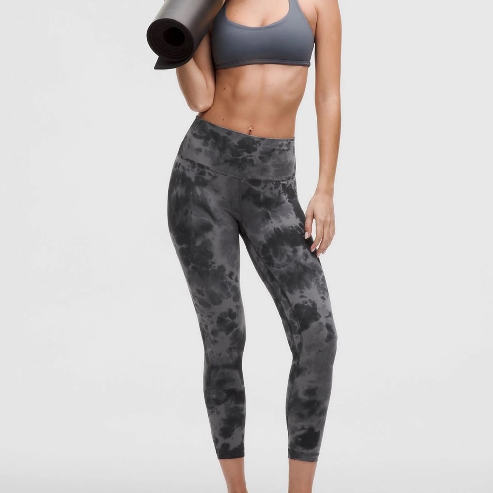 Lululemon Athletica Dark Blue Patterned Leggings - Picture 4 of 8